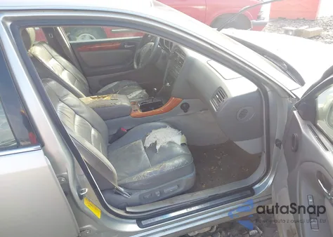 2001 Lexus Gs 300 from USA, damaged, VIN JT8BD69S110139395